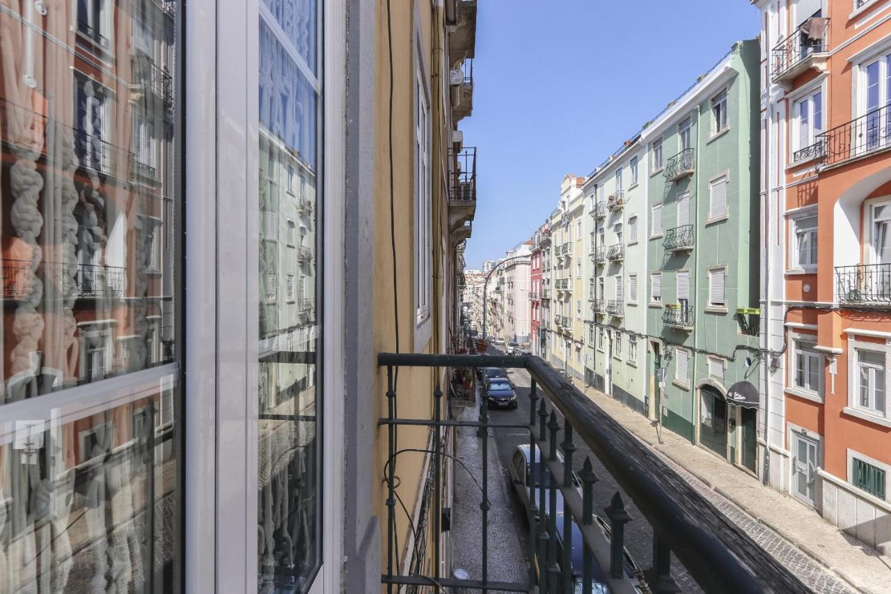 Red Almirante By Homing Apartment Lisboa Ngoại thất bức ảnh